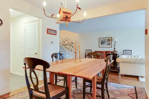 Dining - 1731 Wildberry Dr #E, Glenview, IL 60025 photo 3 of 4