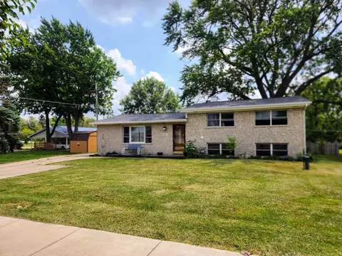 5617 W Roosevelt St, Monee, IL 60449