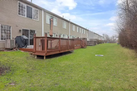 Exterior - 1313 Summersweet Ln, Bartlett, IL 60103 photo 4 of 4