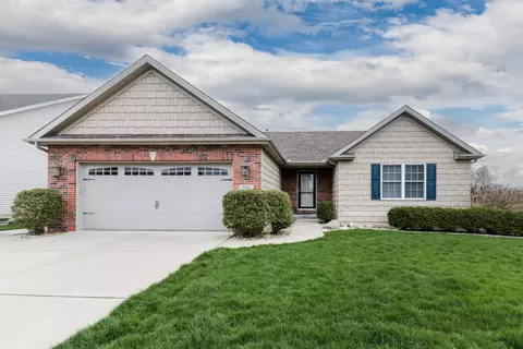 2921 Three Eagles St, Normal, IL 61761