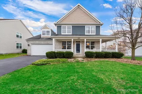 277 Parkstone Dr, Cary, IL 60013