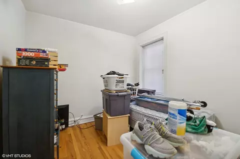 Bedroom - 5525 N Artesian Ave, Chicago, IL 60625 photo 3 of 3