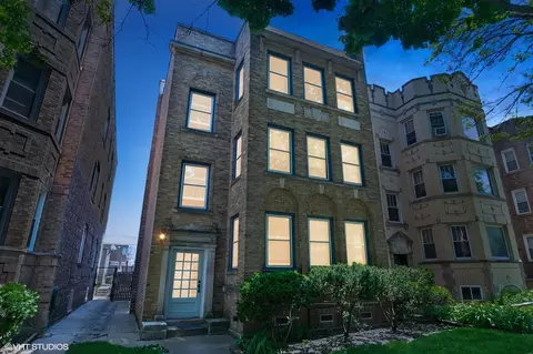 5525 N Artesian Ave, Chicago, IL 60625