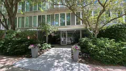 2525 Wellington Ct #108, Evanston, IL 60201