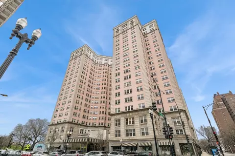 5555 N Sheridan Rd #605, Chicago, IL 60640