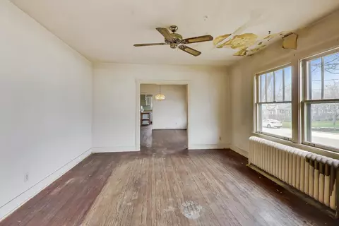 Bedroom - 302 S Hubbard St, Algonquin, IL 60102 photo 1 of 2