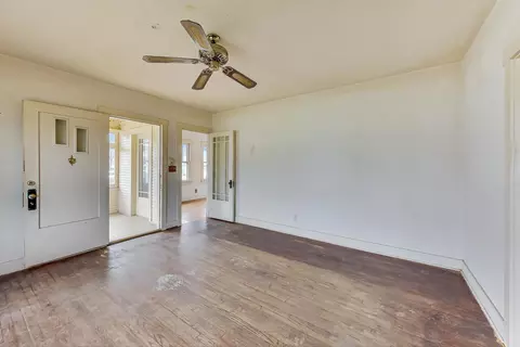 Other - 302 S Hubbard St, Algonquin, IL 60102 photo 3 of 17
