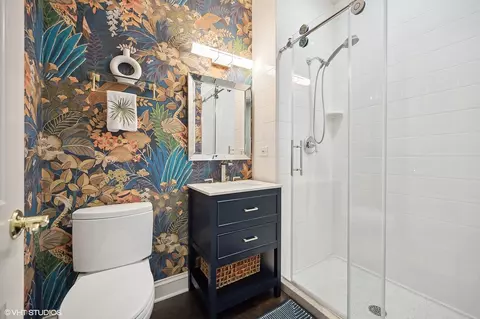 Bath - 1325 Hackberry Ln, Winnetka, IL 60093 photo 2 of 6