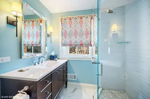 Bath - 1325 Hackberry Ln, Winnetka, IL 60093 photo 1 of 6