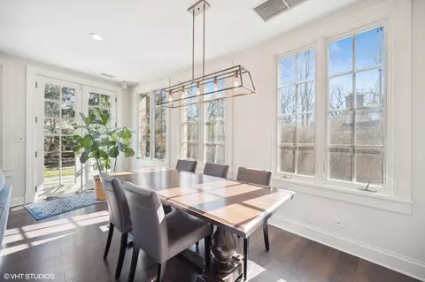Dining - 1325 Hackberry Ln, Winnetka, IL 60093 photo 3 of 4