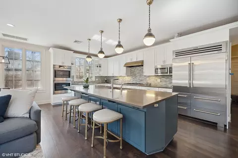 Kitchen - 1325 Hackberry Ln, Winnetka, IL 60093 photo 2 of 3