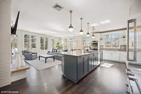 Kitchen - 1325 Hackberry Ln, Winnetka, IL 60093 photo 1 of 3
