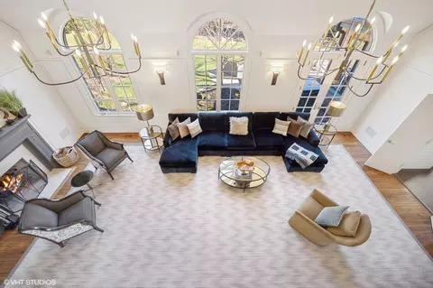 Living - 1325 Hackberry Ln, Winnetka, IL 60093 photo 7 of 10