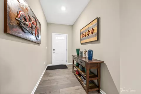 Entry Way - 2555 Geranium Way, Rolling Meadows, IL 60008 photo 1 of 4