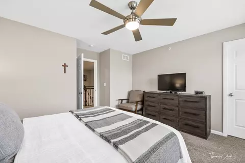 Bedroom - 2555 Geranium Way, Rolling Meadows, IL 60008 photo 3 of 4