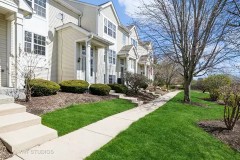 34296 N Barberry Rd, Round Lake, IL 60073