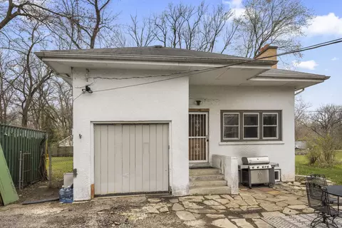 Exterior - 8800 Elm Ave, Burr Ridge, IL 60527 photo 1 of 6
