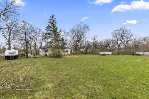 Exterior - 8800 Elm Ave, Burr Ridge, IL 60527 photo 6 of 6