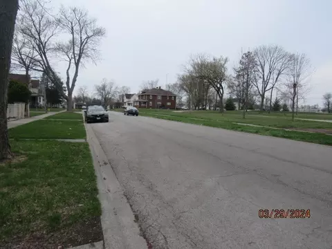 View/Area - 1152-1154 E Maple St E, Kankakee, IL 60901 photo 1 of 3