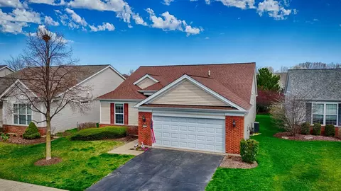 Exterior - 2836 Edgewater Dr, Elgin, IL 60124 photo 4 of 14