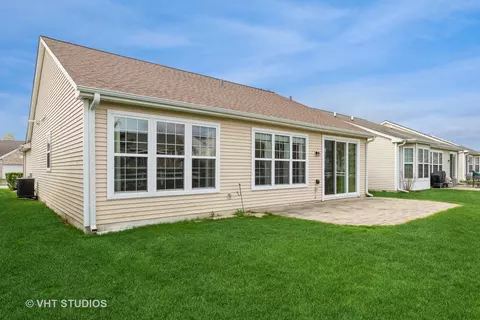 Other - 2836 Edgewater Dr, Elgin, IL 60124 photo 4 of 6