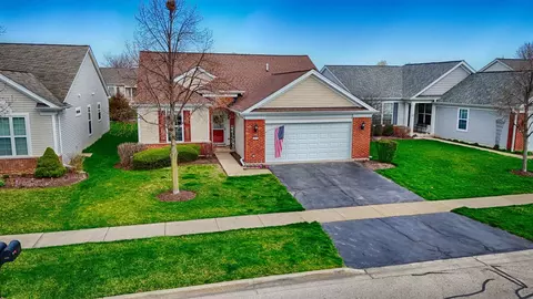 Exterior - 2836 Edgewater Dr, Elgin, IL 60124 photo 5 of 14