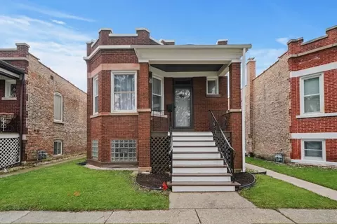 2216 Highland Ave, Berwyn, IL 60402