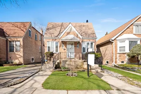 3124 N Oconto Ave, Chicago, IL 60707