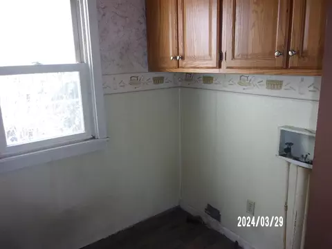 513 E Cherry St, Watseka, IL 60970 photo 10