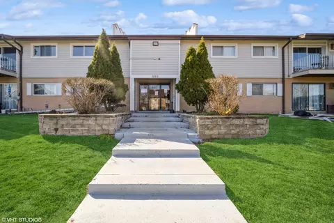 880 E Old Willow Rd #271, Prospect Heights, IL 60070