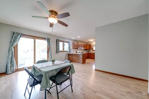 Dining - 1002 Obrien St, Harvard, IL 60033 photo 1 of 1