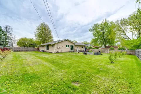 Exterior - 1002 Obrien St, Harvard, IL 60033 photo 5 of 5