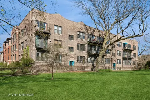 1132 W Farwell Ave #1S, Chicago, IL 60626