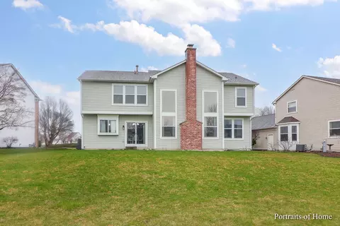 Exterior - 4311 Whitehall Ln, Algonquin, IL 60102 photo 2 of 4