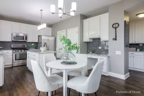 Kitchen - 4311 Whitehall Ln, Algonquin, IL 60102 photo 5 of 5