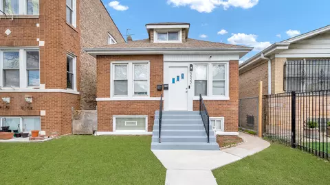 5522 W Schubert Ave, Chicago, IL 60639
