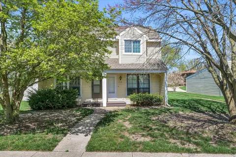 1111 Plymouth Dr #B, Champaign, IL 61821