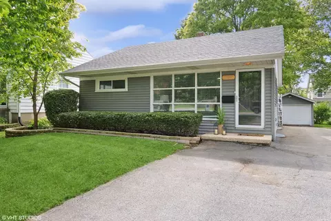 1331 N Washington St, Naperville, IL 60563
