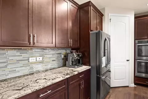 3697 Thornhill Dr, Elgin, IL 60124 photo 19