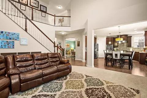 3697 Thornhill Dr, Elgin, IL 60124 photo 25