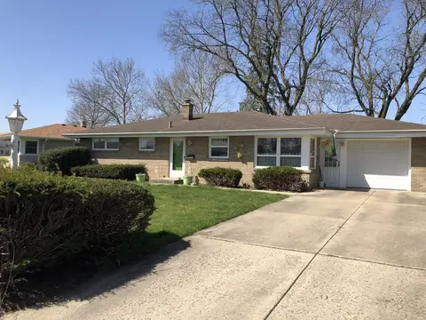 Exterior - 409 Bevan Dr E, Joliet, IL 60435 photo 2 of 10