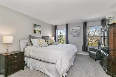 Bedroom - 736 Red Barn Ln, Elgin, IL 60124 photo 1 of 4