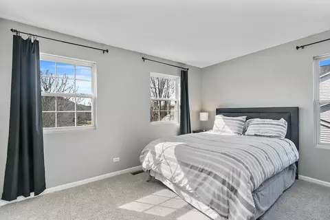 Bedroom - 736 Red Barn Ln, Elgin, IL 60124 photo 2 of 4