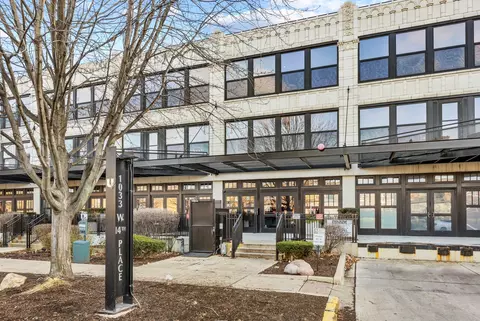 1033 W 14th Pl #216, Chicago, IL 60608