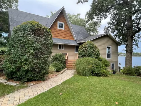 36657 N Nathan Hale Dr, Lake Villa, IL 60046