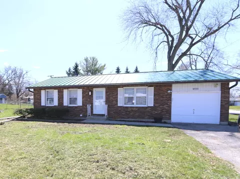 7305 Seminole Dr, Wonder Lake, IL 60097