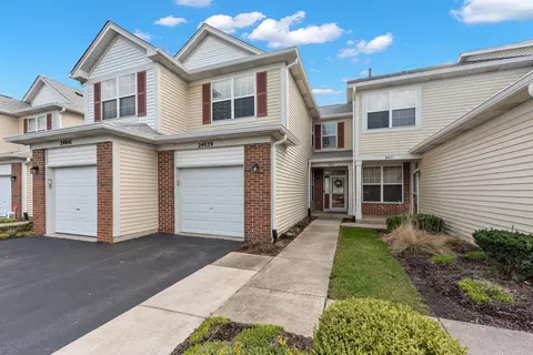 24039 Pear Tree Cir, Plainfield, IL 60585