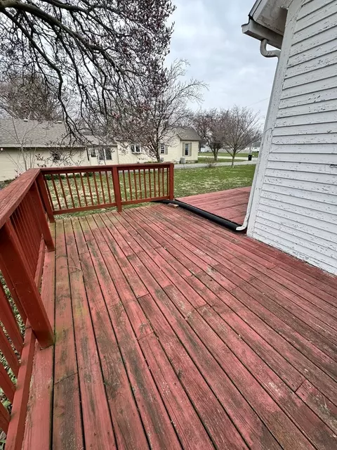 Exterior - 240 S 6th St, Sheldon, IL 60966 photo 6 of 10
