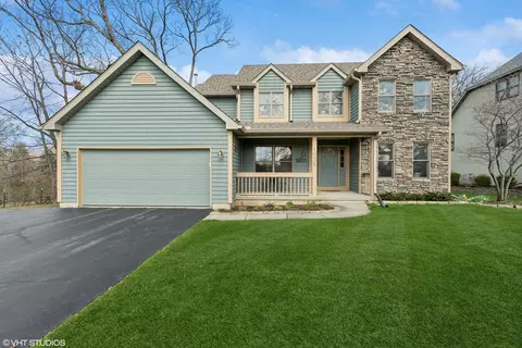1036 Golden Ave, Woodstock, IL 60098