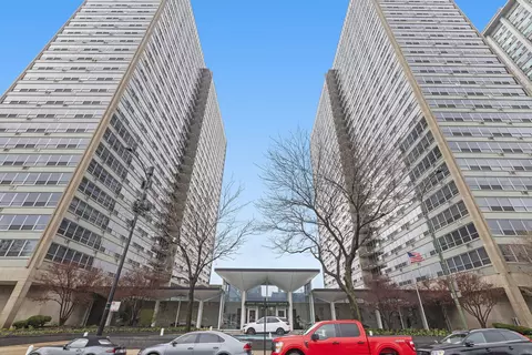3550 N Lake Shore Dr #416, Chicago, IL 60657